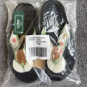 LL Bean flip flops